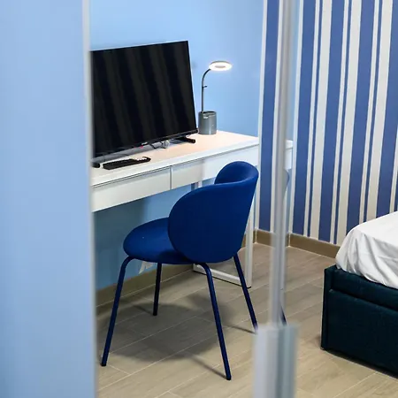 Via Nuova Marina 121 - 1 Neapel